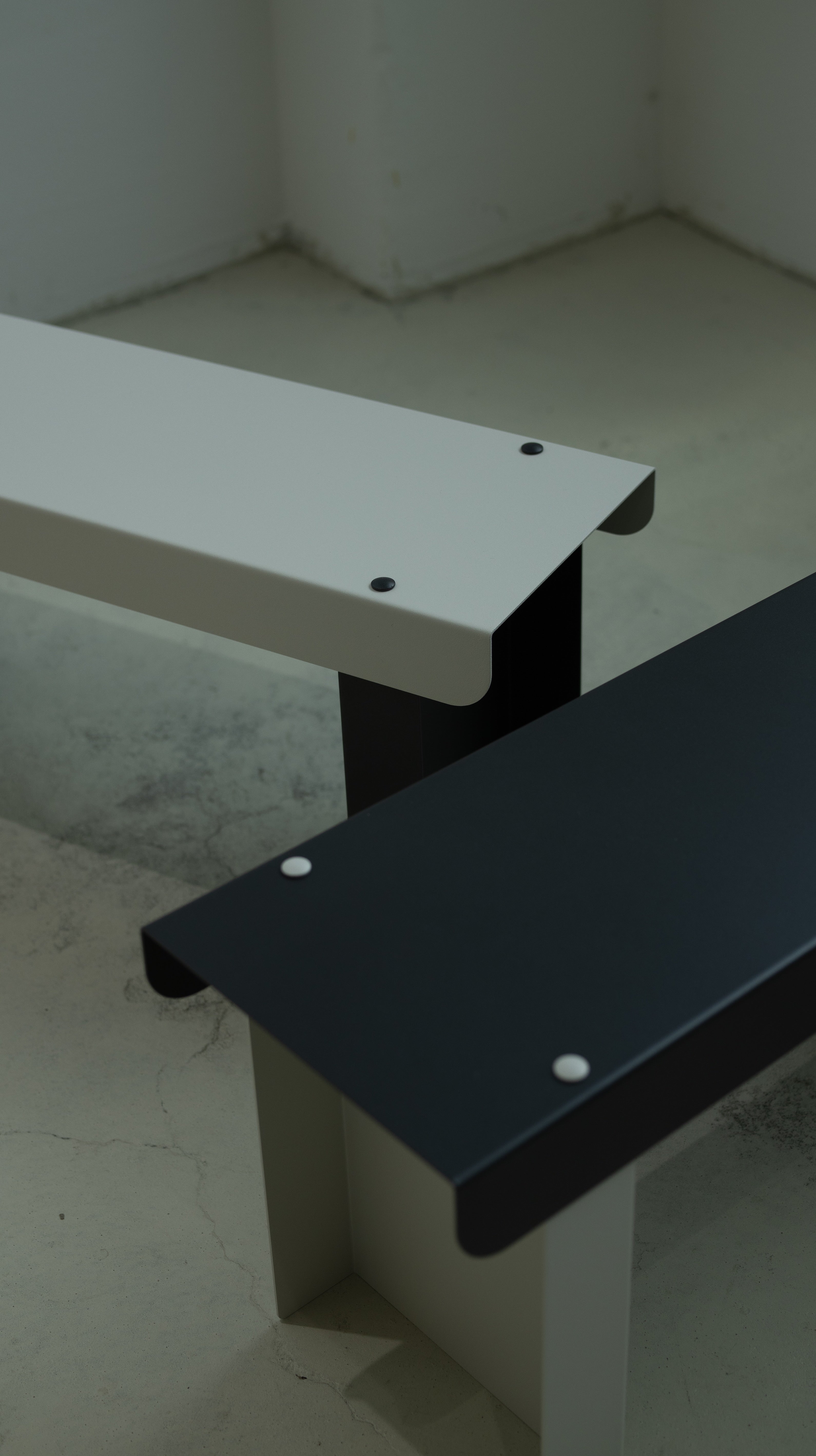 Meet the Small Bench: The Ultimate Multitasker for Every Room! - ULUROOM