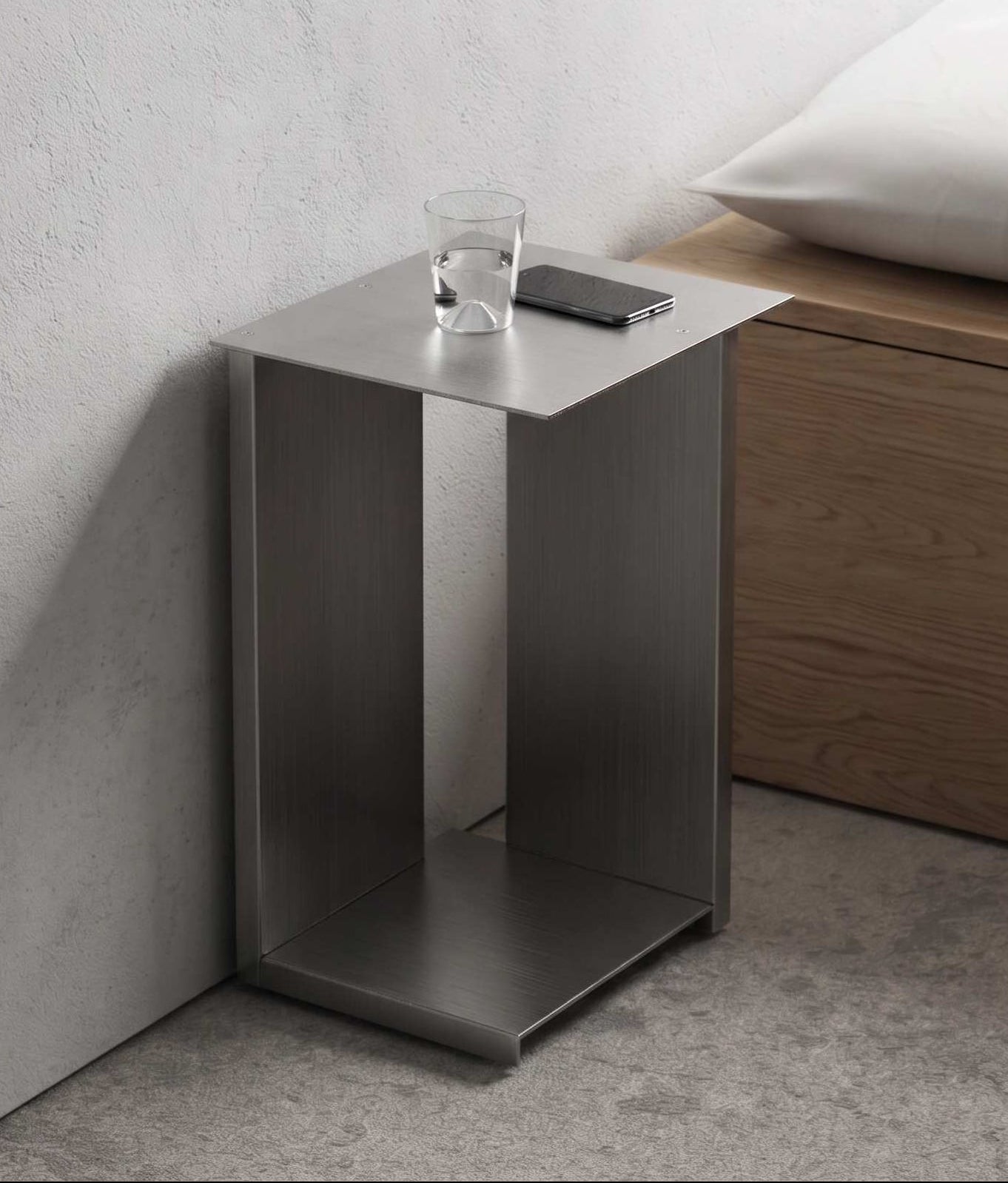 The Beauty of Raw Steel: 304 Stainless Steel and the Hairline Finish - ULUROOM