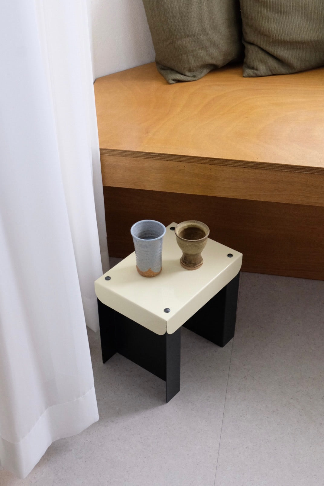 Pico bench / Yellow & Black