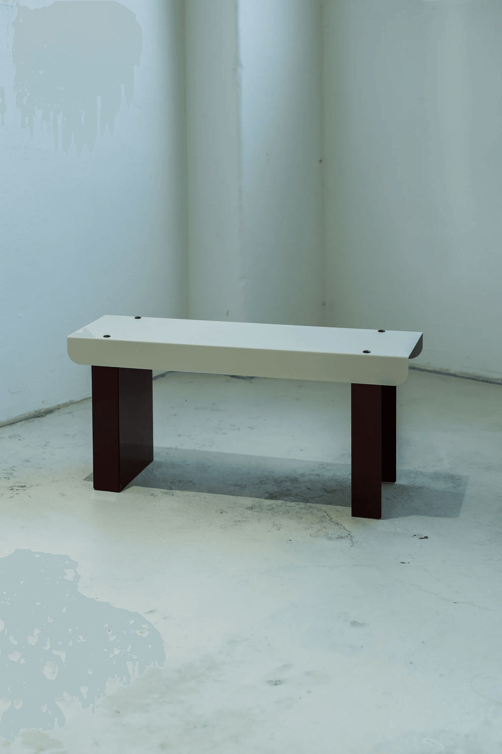Small Bench / White & Grape