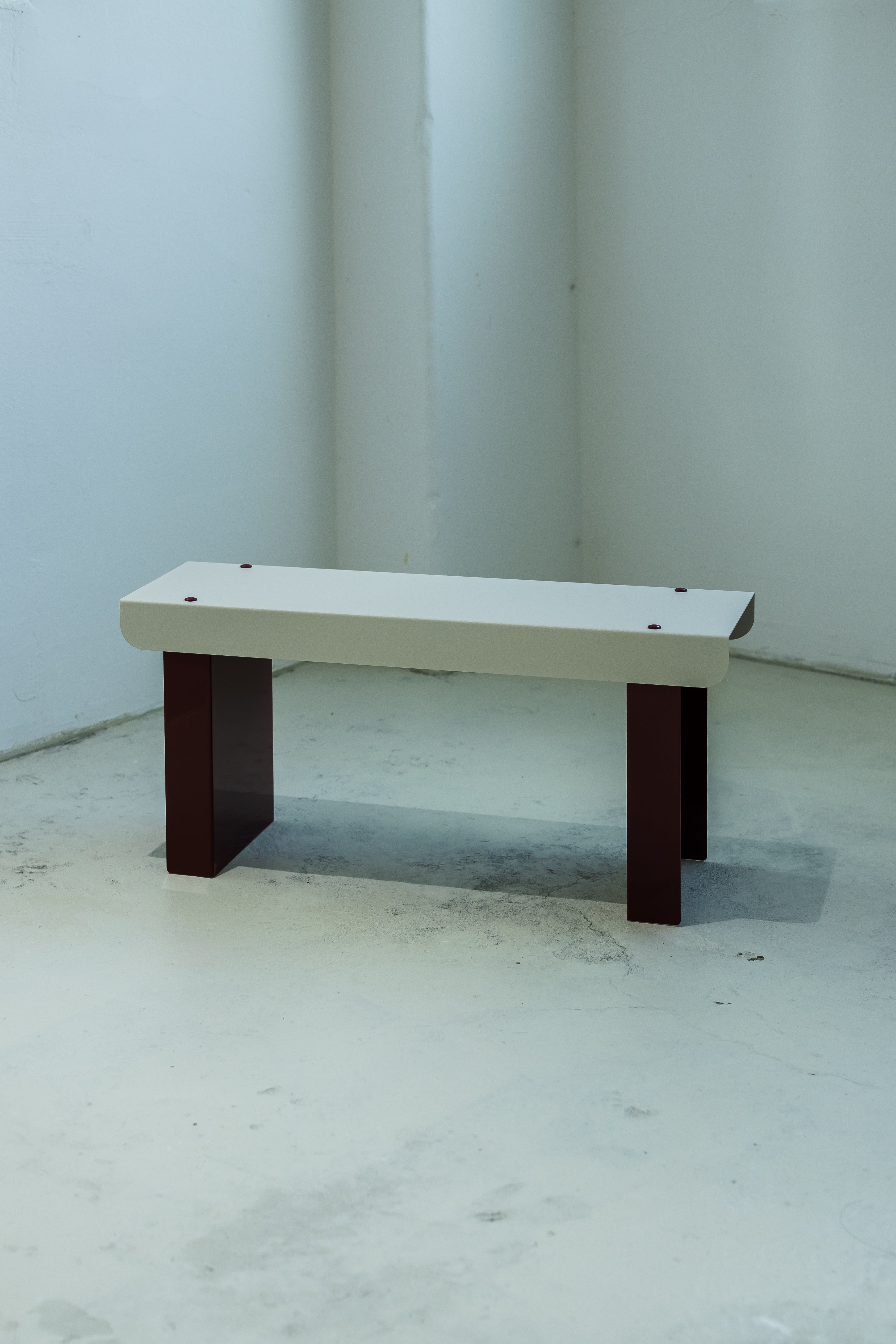 Small Bench / White & Grape