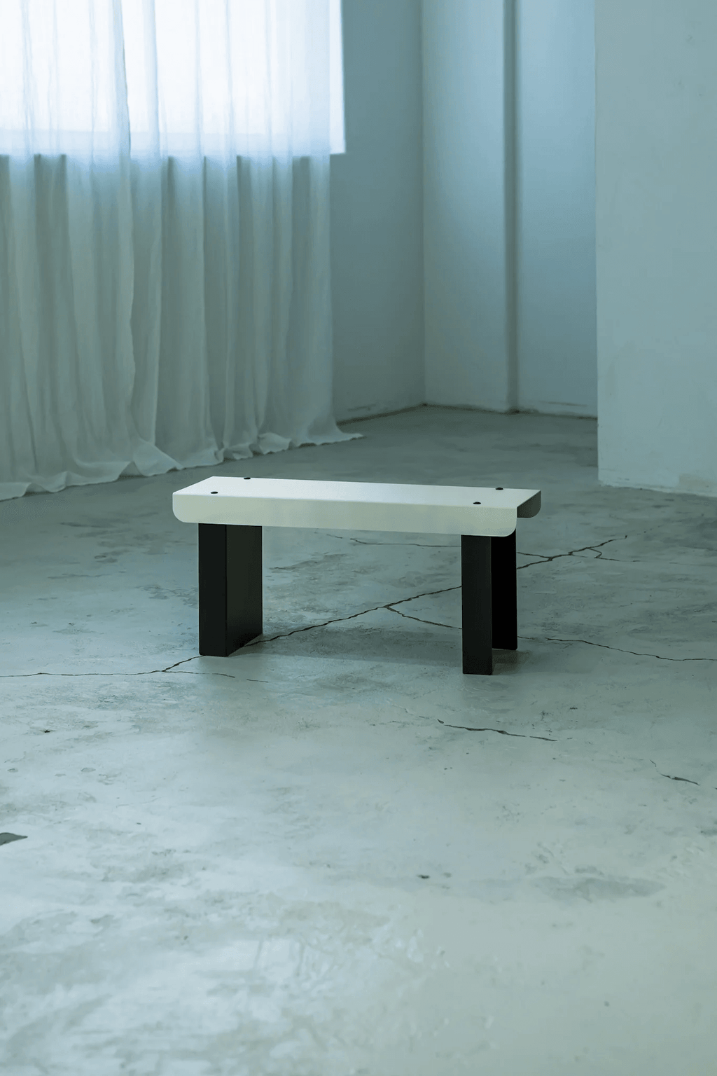 Small Bench / White & Black