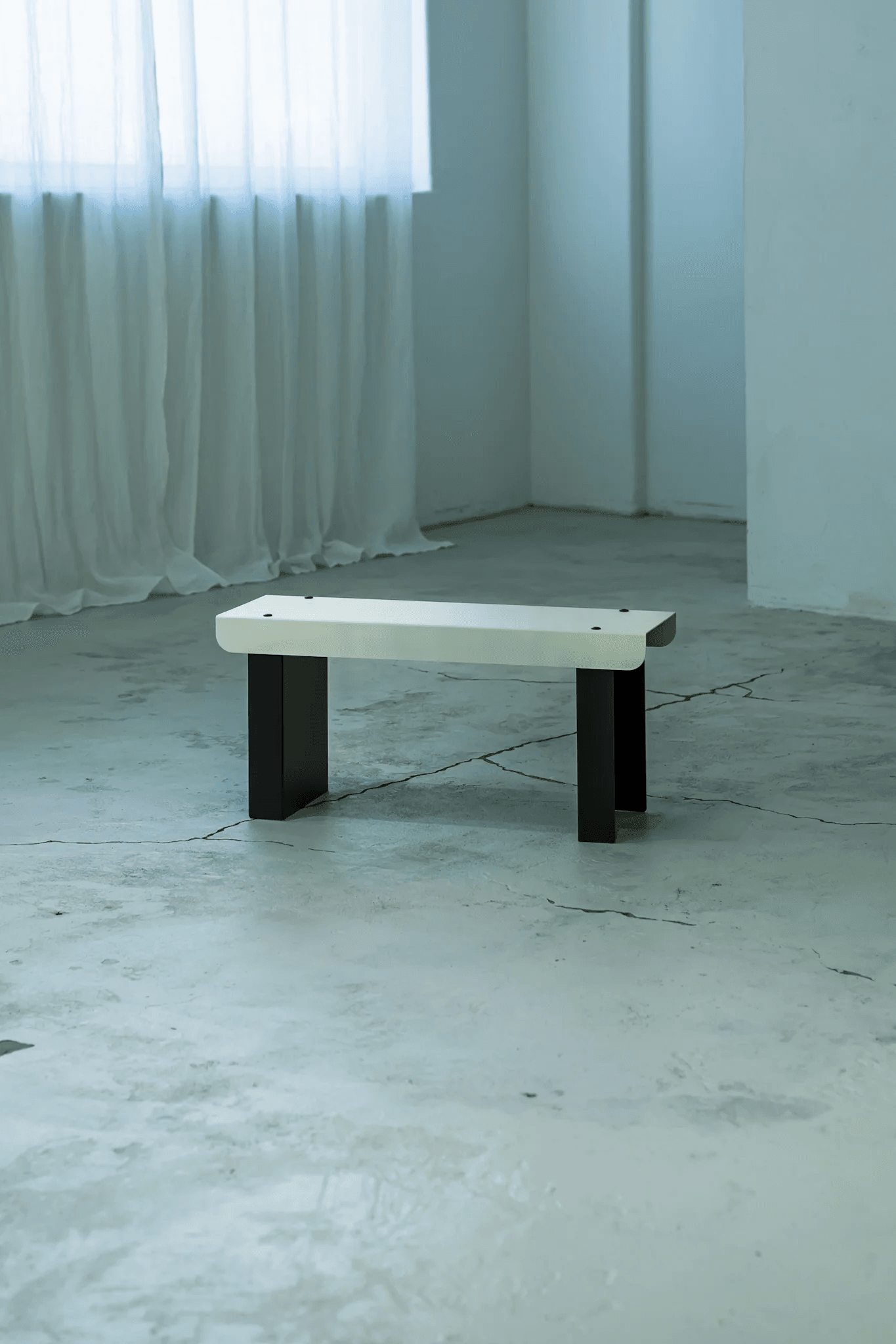 Small Bench / White & Black