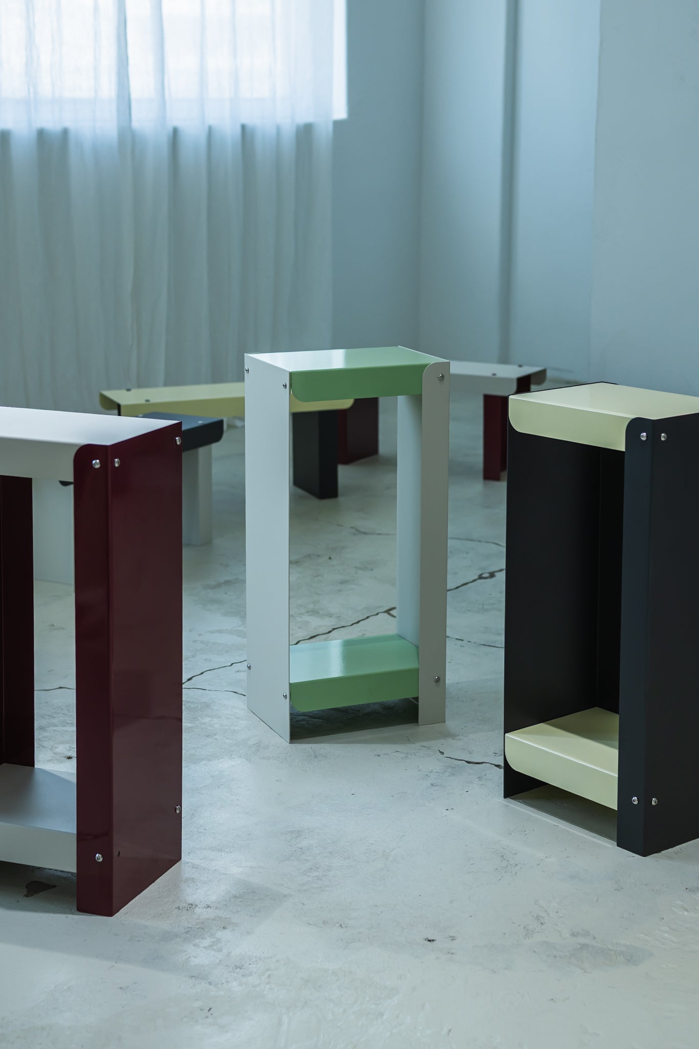 Linea Shelf / Green & White