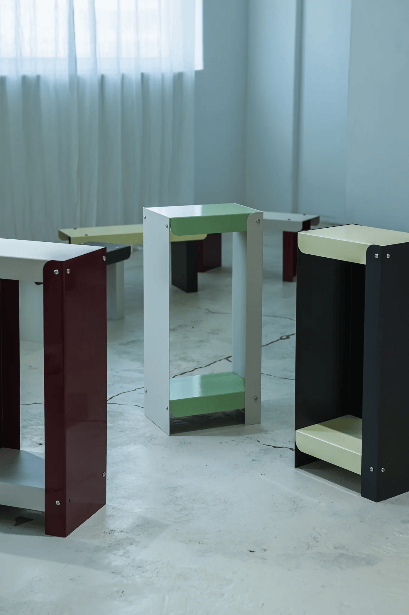 Linea Shelf / Green & White