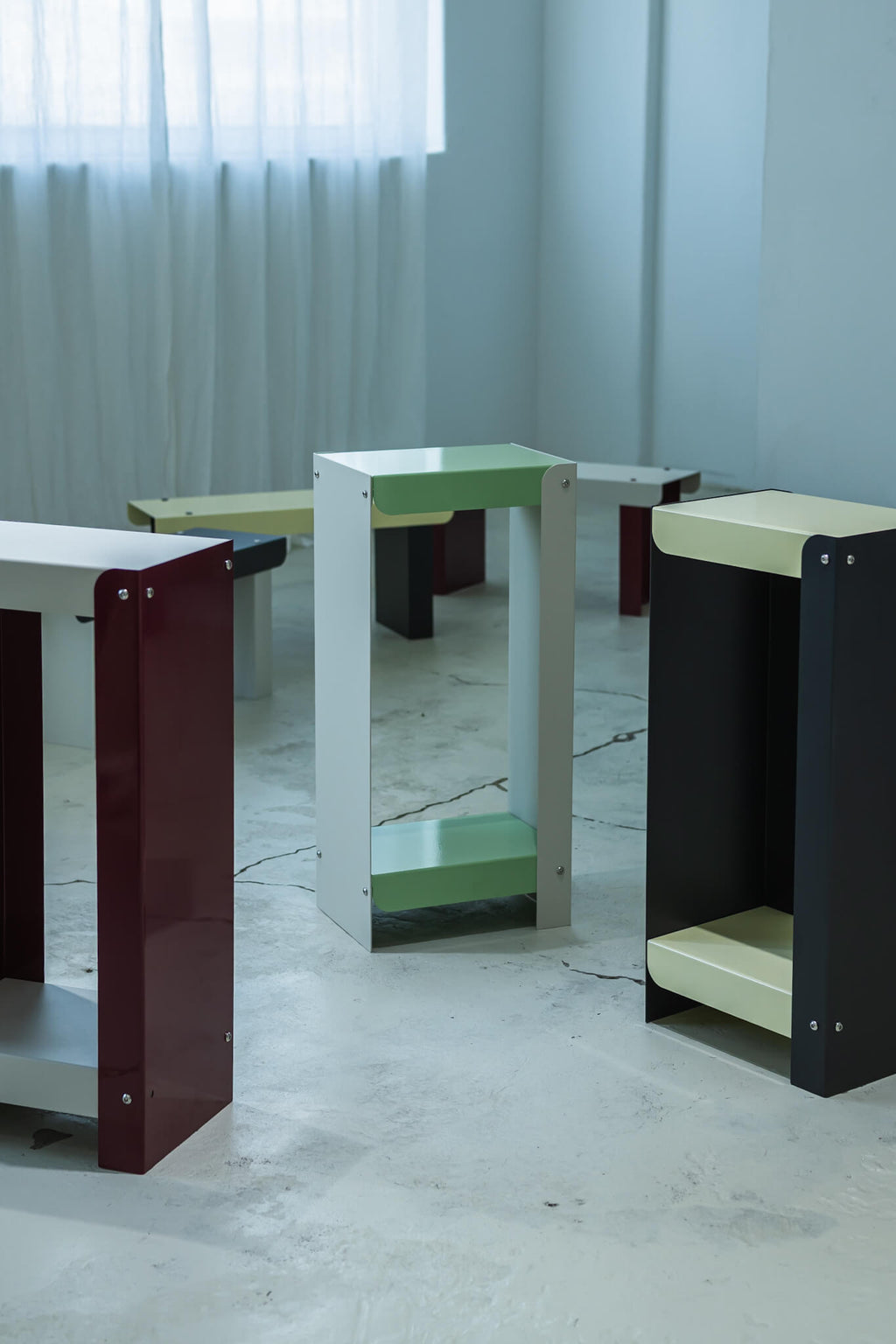 Linea Shelf / Green & White