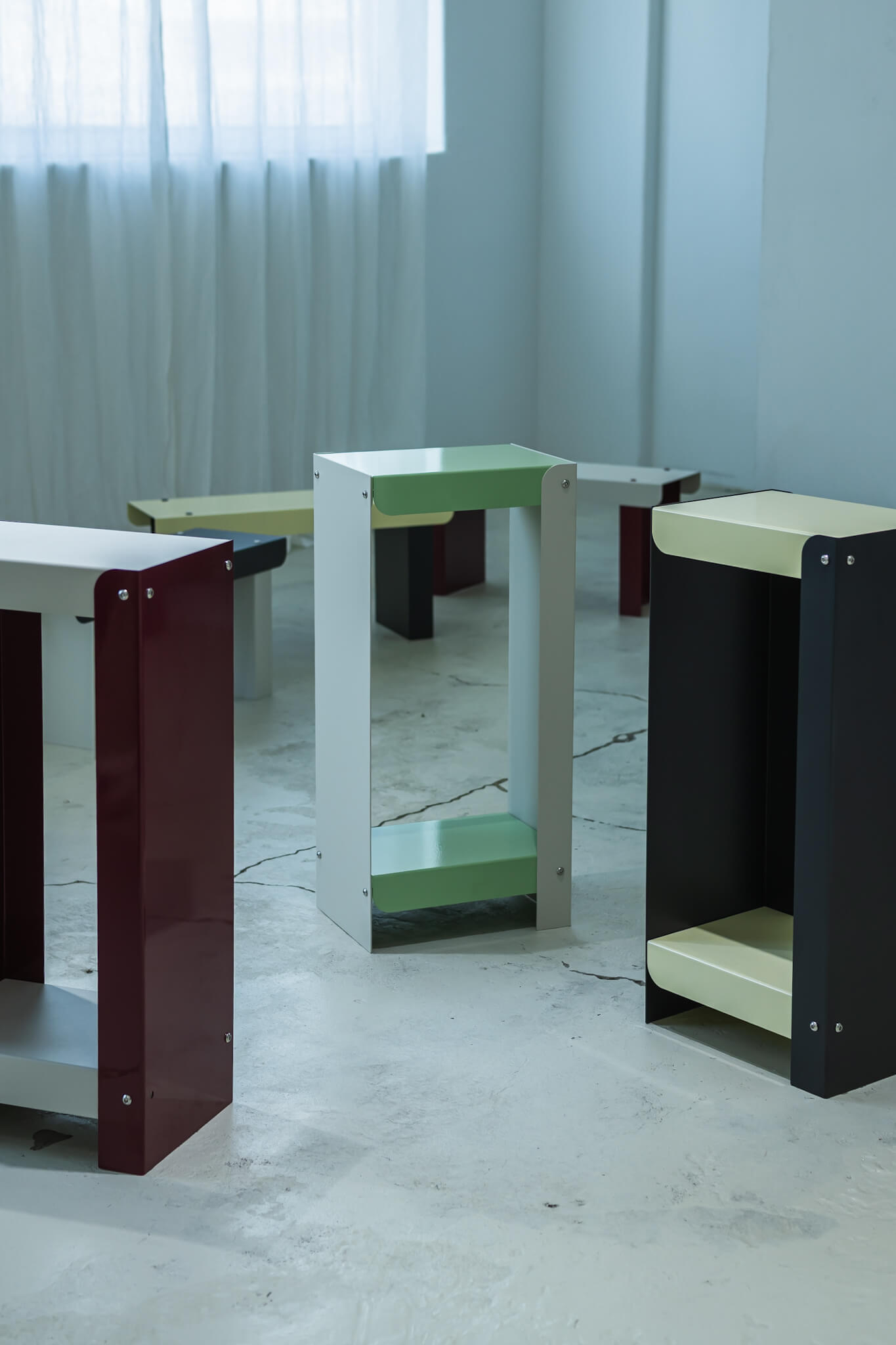 Linea Shelf / Green & White