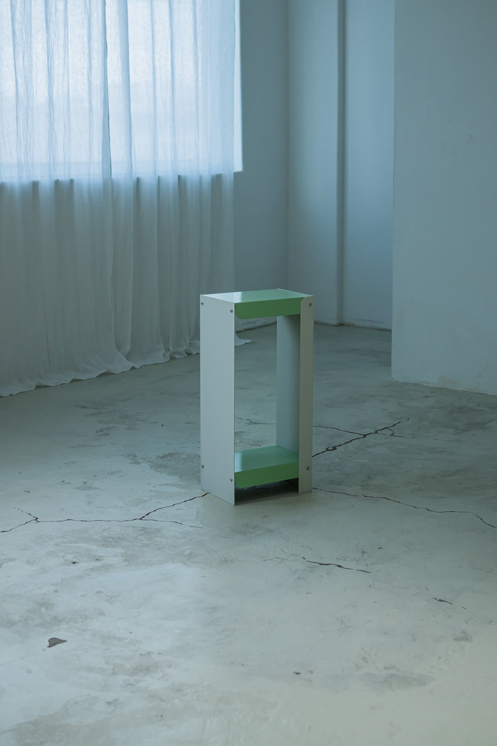 Linea Shelf / Green & White - ULUROOM