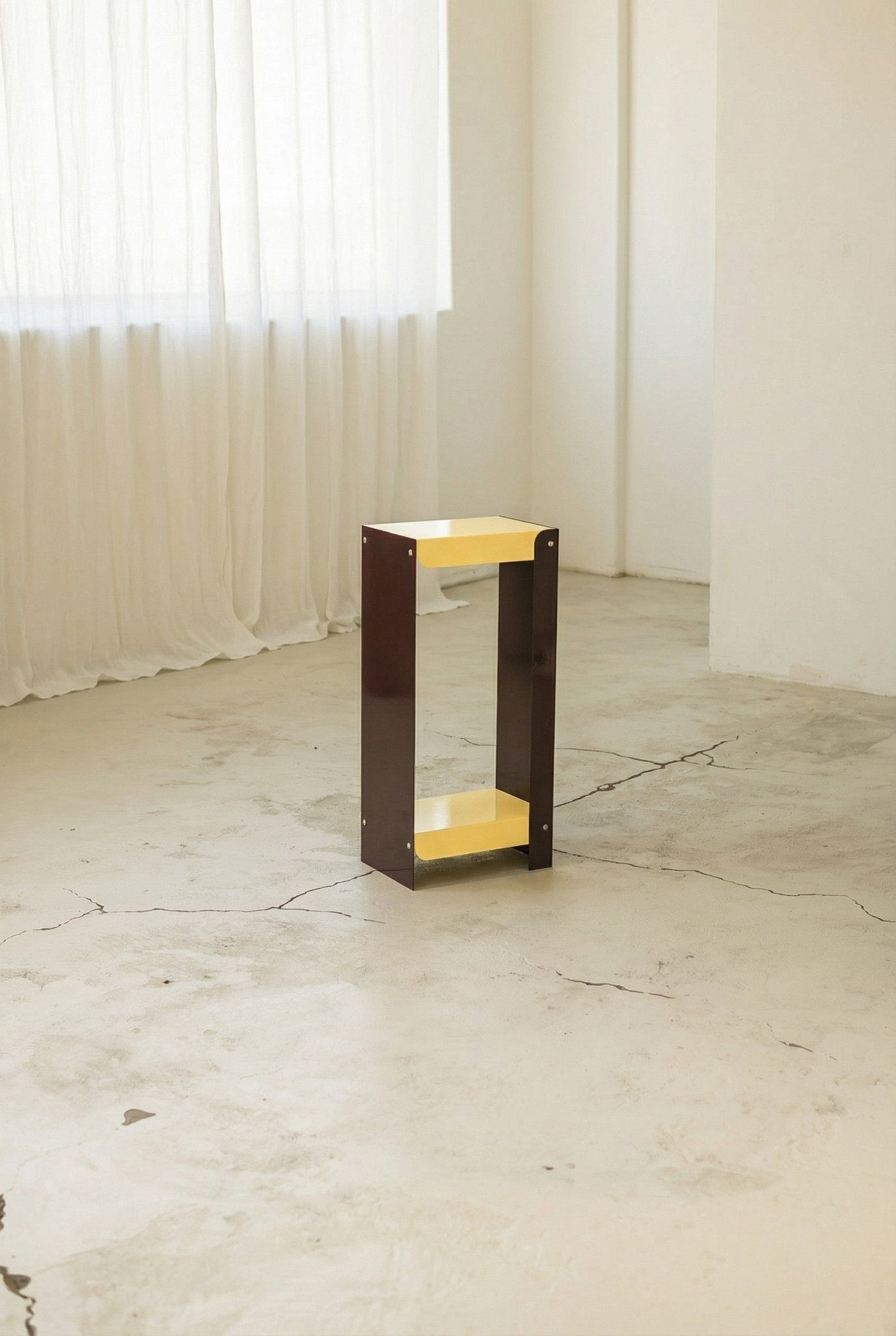 Linea Shelf / Yellow & Black - ULUROOM