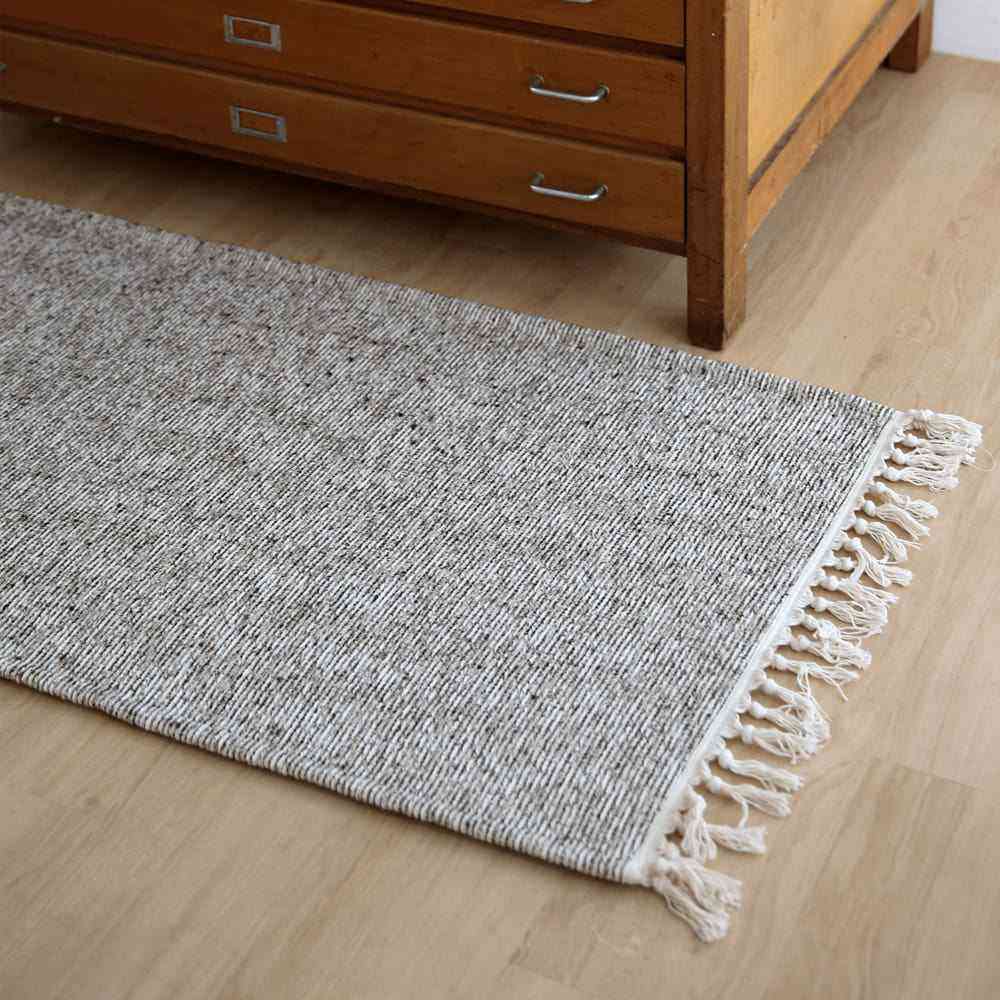 Snow Tassel Textured Rug - ULUROOM