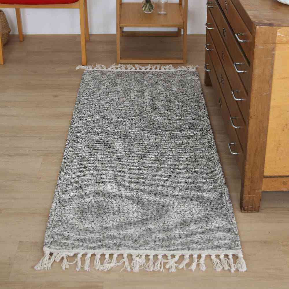 Snow Tassel Textured Rug - ULUROOM