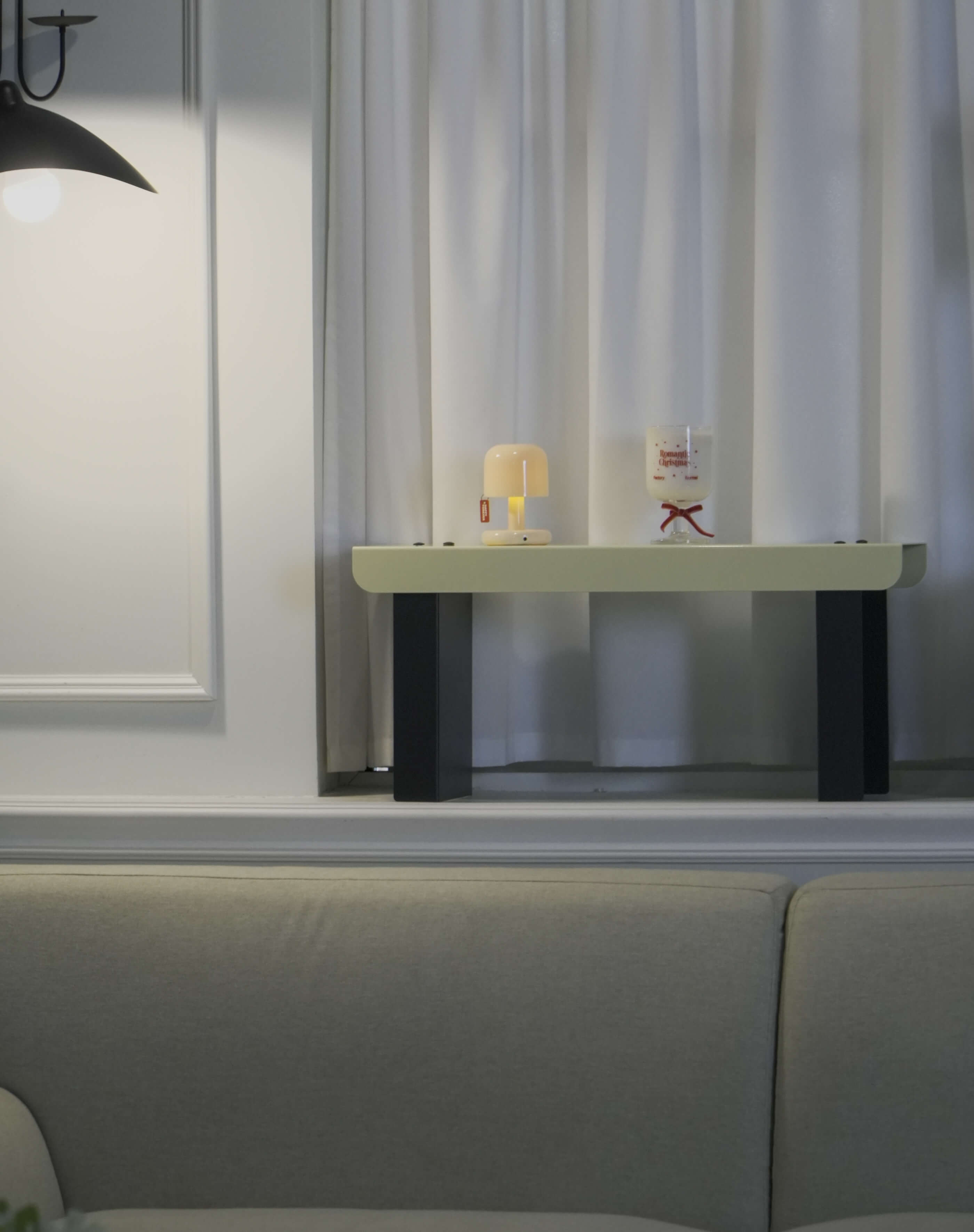 Small Bench / Yellow & Black