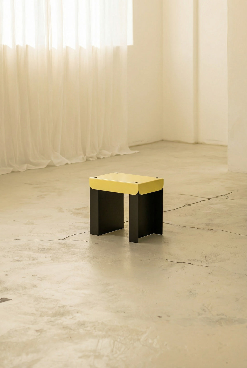 Pico bench / Yellow & Black